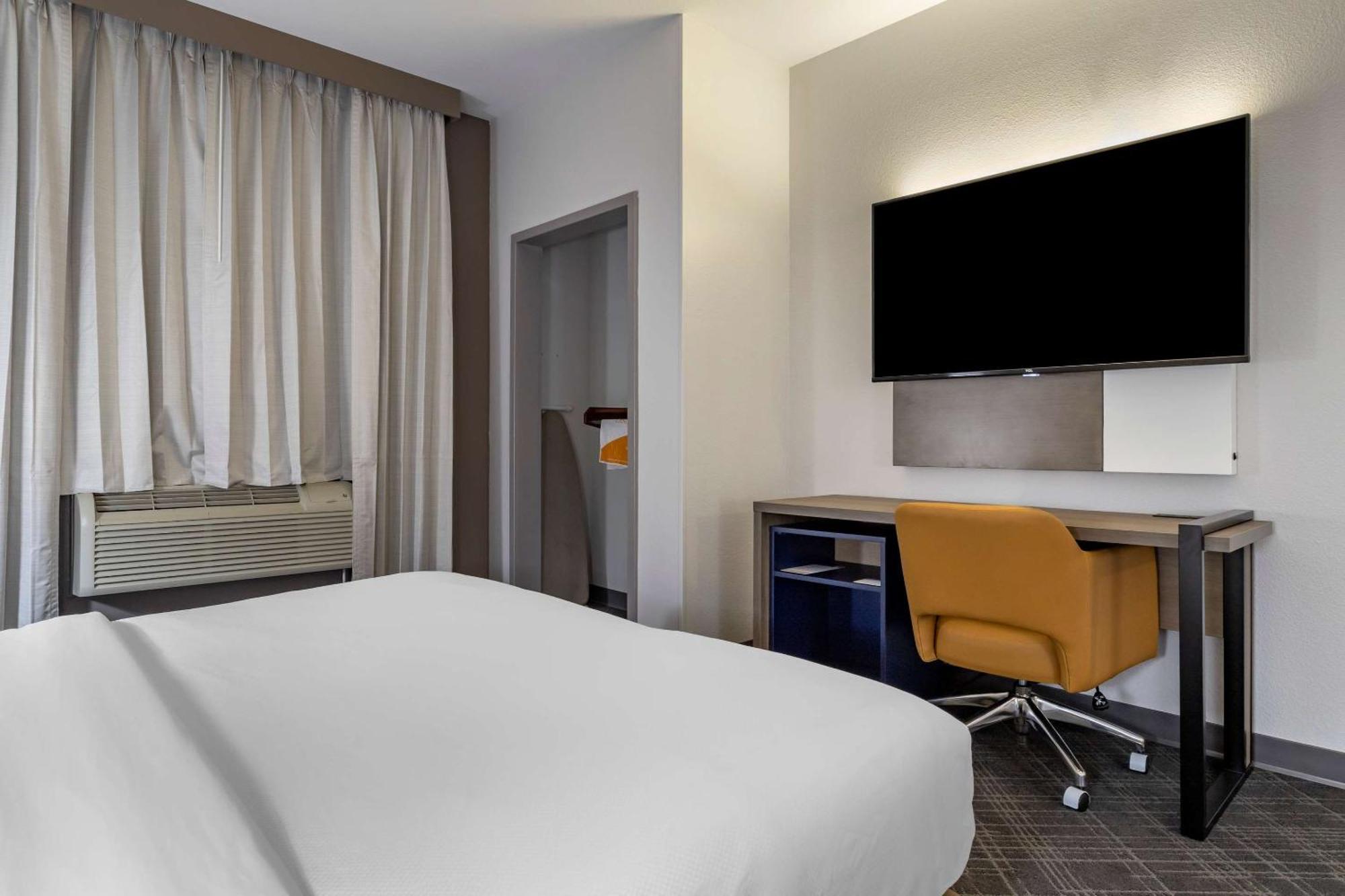 Comfort Suites נאצ'יטוצ'ס מראה חיצוני תמונה