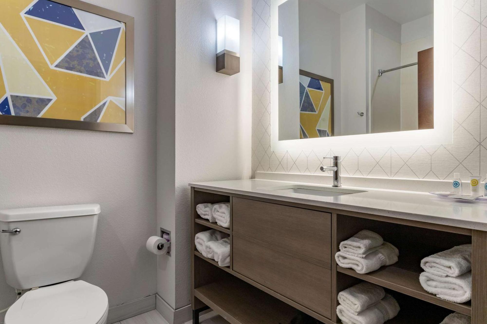 Comfort Suites נאצ'יטוצ'ס מראה חיצוני תמונה