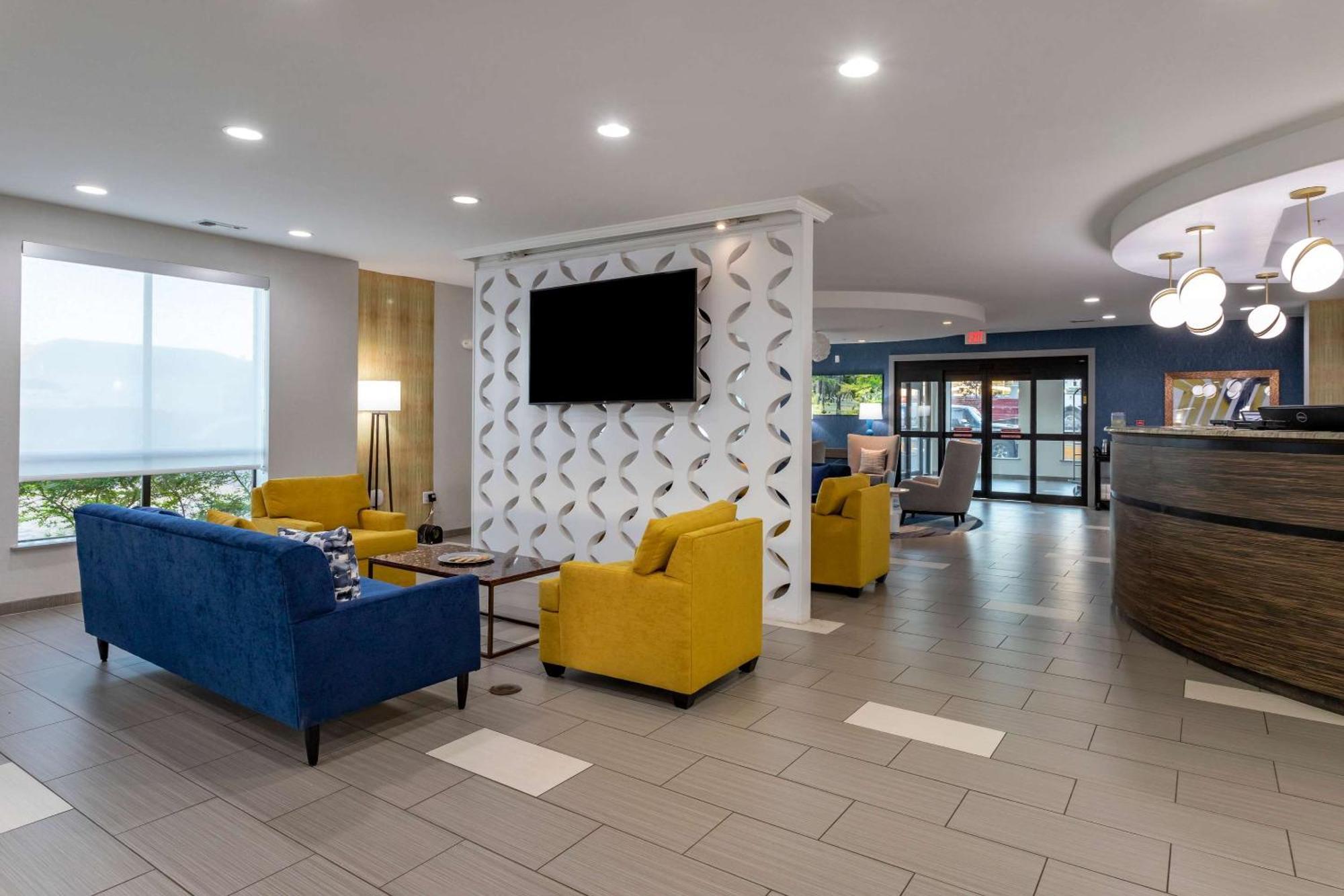 Comfort Suites נאצ'יטוצ'ס מראה חיצוני תמונה