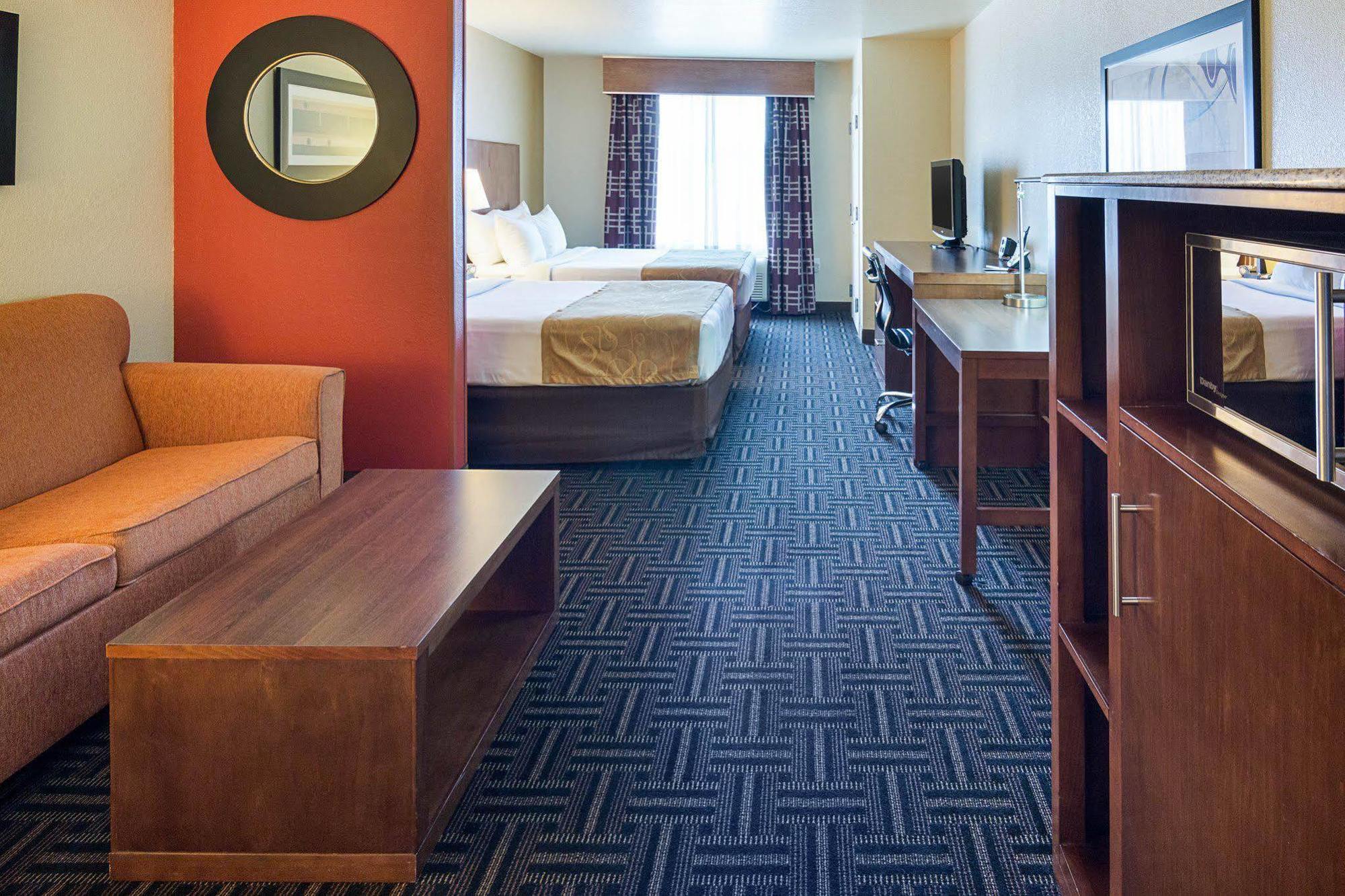 Comfort Suites נאצ'יטוצ'ס מראה חיצוני תמונה